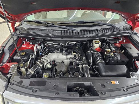 Used 2016 Ford Explorer Platinum image 47