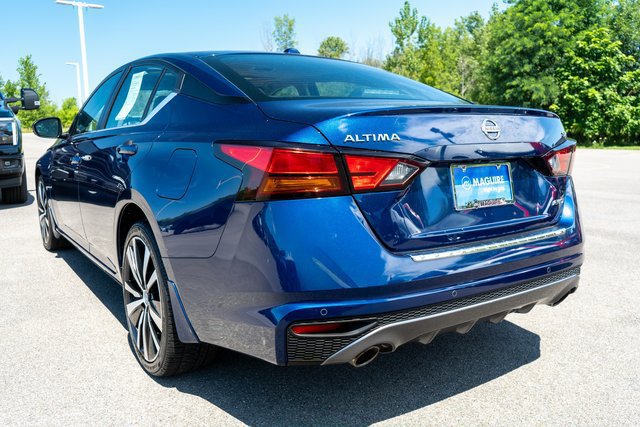 Used 2021 Nissan Altima 2.5 SR w/ SR Premium Package AWD/4WD image 8
