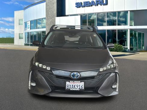 Used 2021 Toyota Prius Prime Limited FWD image 10