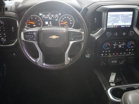 Used 2022 Chevrolet Silverado 2500 LTZ w/ LTZ Convenience Package image 18