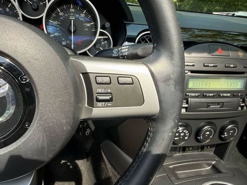 Used 2007 MAZDA MX-5 Miata Grand Touring w/ Premium Pkg RWD image 21