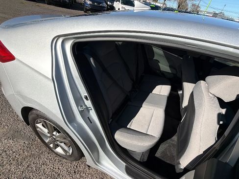 Used 2018 Hyundai Elantra SEL image 11