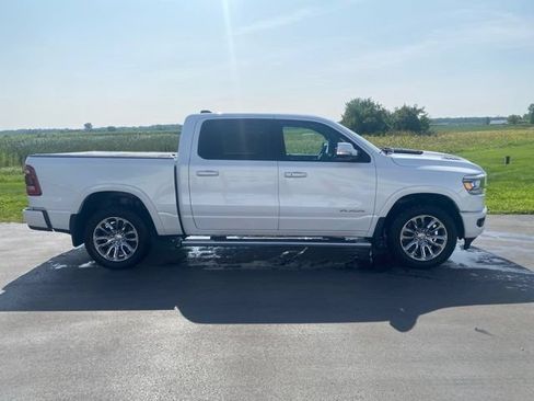 Used 2022 RAM 1500 Laramie AWD/4WD image 2