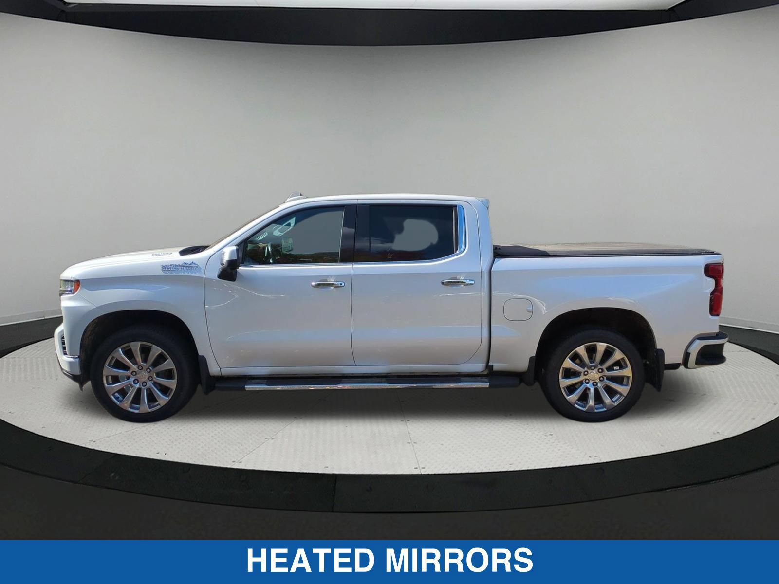 Used 2020 Chevrolet Silverado 1500 High Country w/ Technology Package AWD/4WD image 7