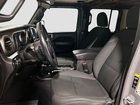 Used 2021 Jeep Wrangler Unlimited Sport image 17