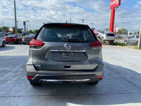 Used 2020 Nissan Rogue S AWD/4WD image 5
