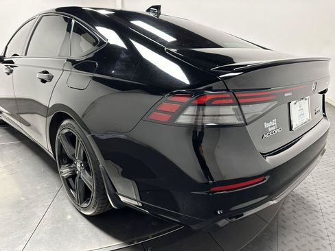 Used 2023 Honda Accord Sport image 10