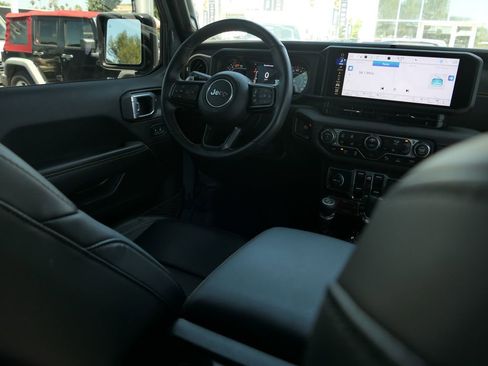 New 2024 Jeep Wrangler Unlimited Rubicon 392 image 24