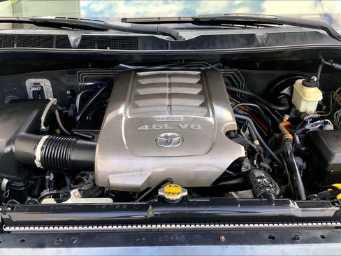 Used 2010 Toyota Tundra 2WD CrewMax image 26