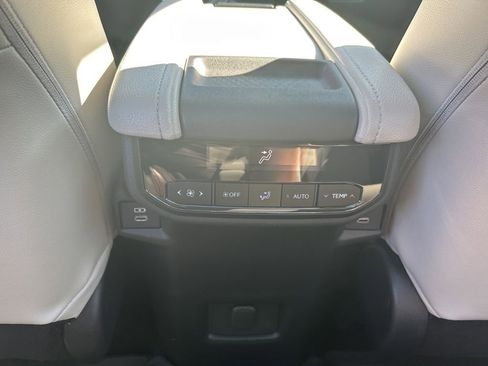 New 2026 Toyota Grand Highlander XLE image 12