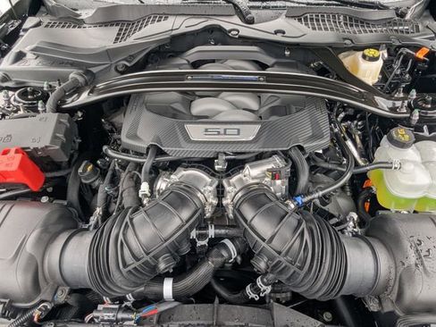 New 2025 Ford Mustang Dark Horse image 2