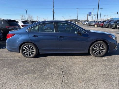 Used 2019 Subaru Legacy 2.5i Premium image 4