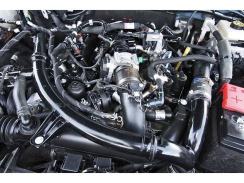 Used 2023 Ford Bronco Wildtrak image 30