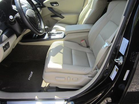 Used 2018 Acura RDX AWD image 11