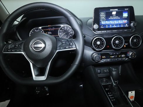 Certified 2024 Nissan Sentra SV w/ All-Weather Package FWD image 30