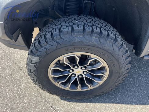 Used 2018 Chevrolet Colorado ZR2 AWD/4WD image 4