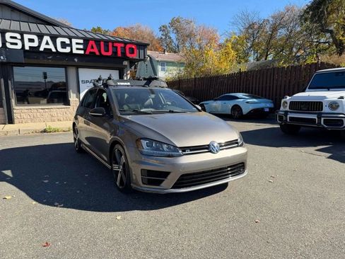 Used 2016 Volkswagen Golf R 4-Door AWD/4WD image 4