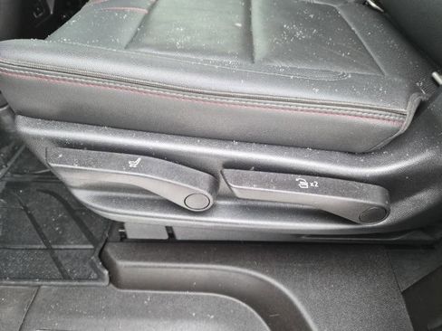 Used 2021 Chevrolet Tahoe RST w/ Luxury Package image 31