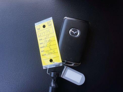 Used 2025 MAZDA CX-5 AWD 2.5 S w/ Preferred Package image 34