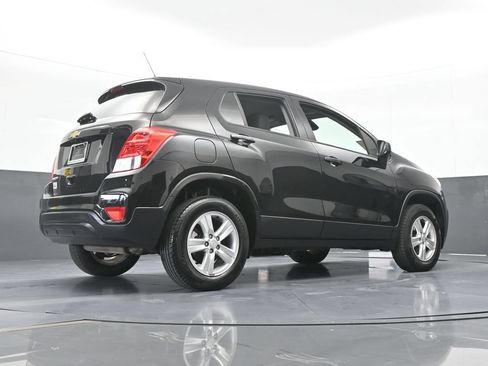 Used 2022 Chevrolet Trax LS AWD/4WD image 53