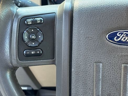 Used 2016 Ford F250 Lariat w/ Lariat Interior Package image 18