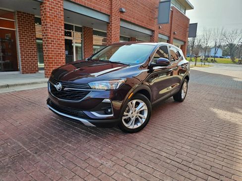 Used 2020 Buick Encore GX Preferred w/ Cold Weather Comfort Package FWD image 3