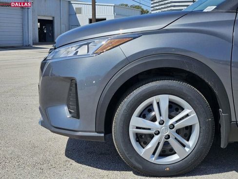 New 2025 Nissan Kicks Play S image 6
