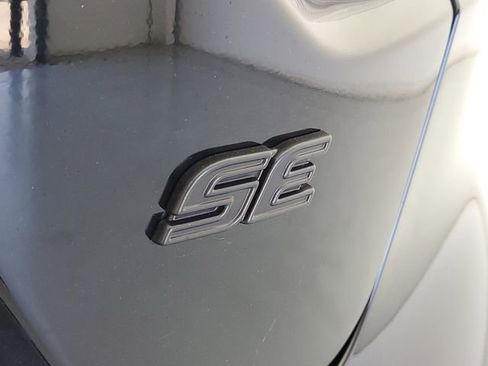 Used 2025 Toyota Corolla SE image 10