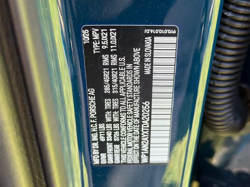 Certified 2026 Porsche Cayenne S AWD/4WD image 32