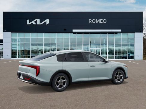 New 2026 Kia K4 image 7