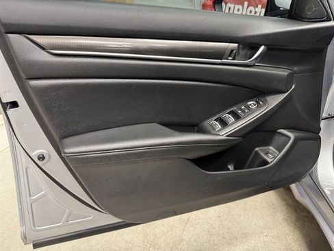 Used 2019 Honda Accord Sport image 14
