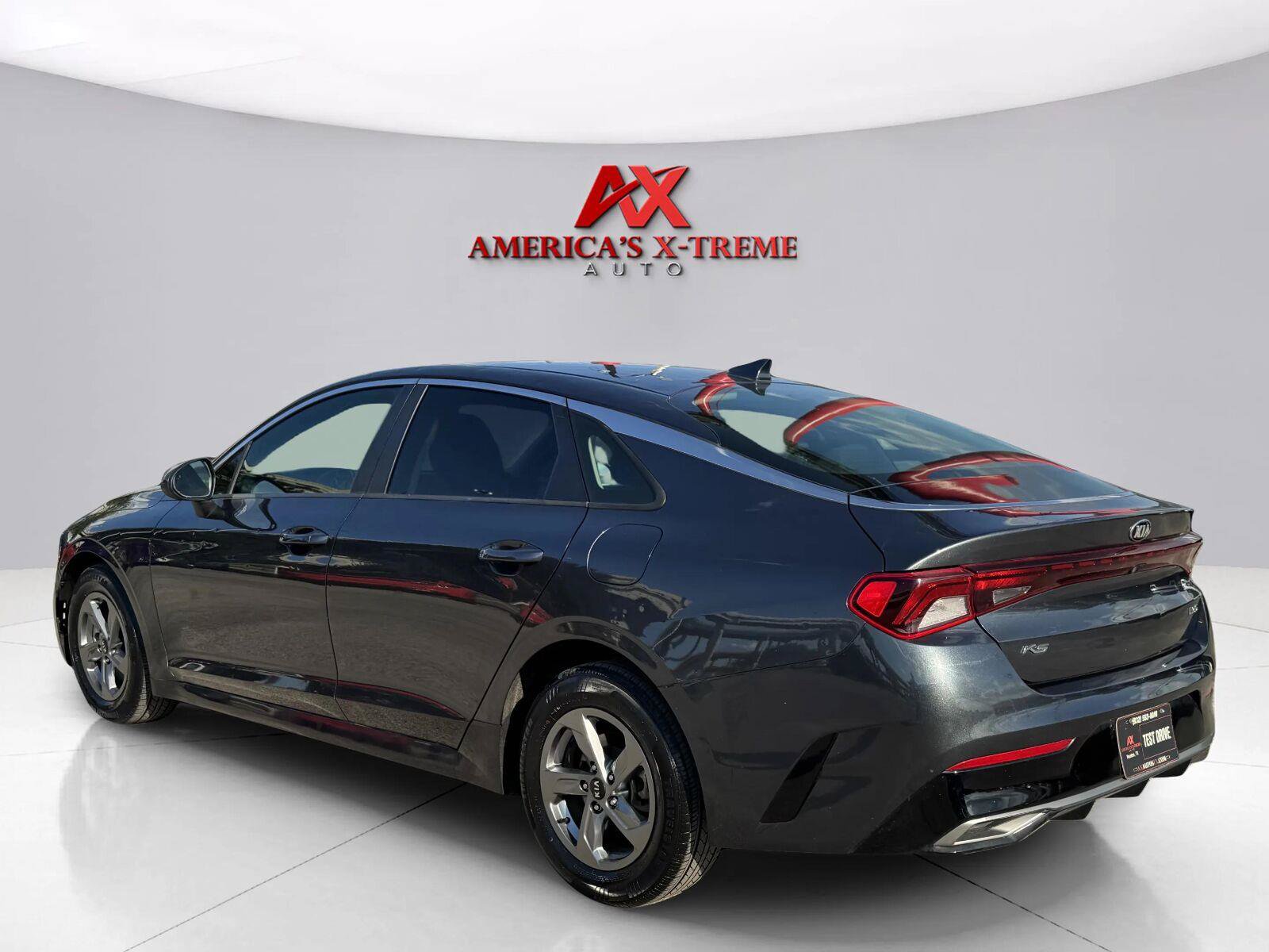 Used 2021 Kia K5 LXS FWD image 3