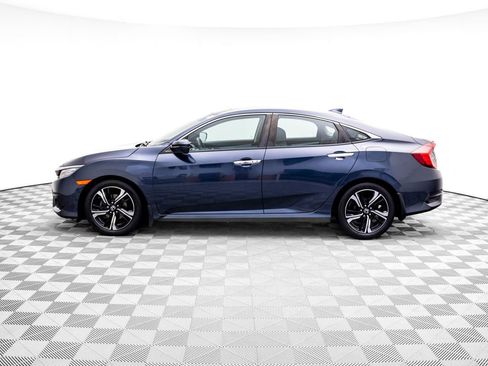 Used 2018 Honda Civic Touring image 2