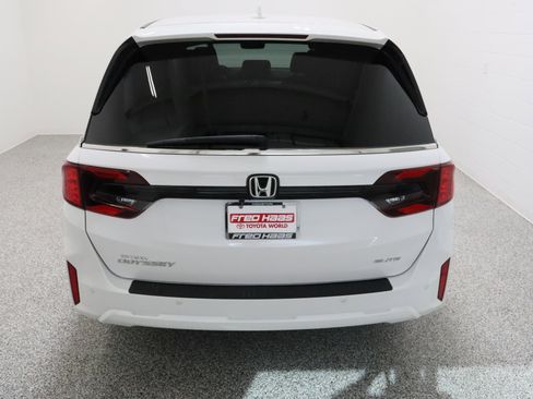 Used 2025 Honda Odyssey Elite image 9