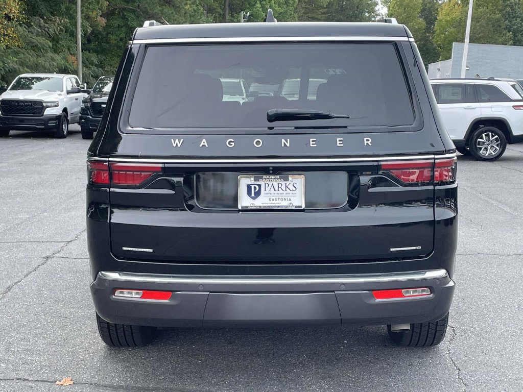 Used 2022 Jeep Wagoneer Series II w/ Flexible Seating Group AWD/4WD image 7
