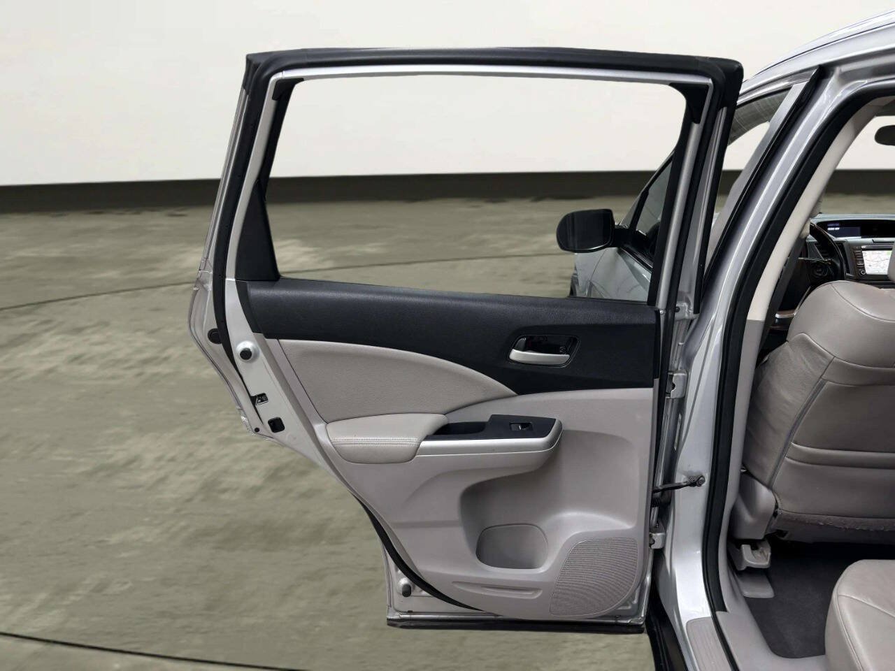 Used 2014 Honda CR-V EX-L image 16