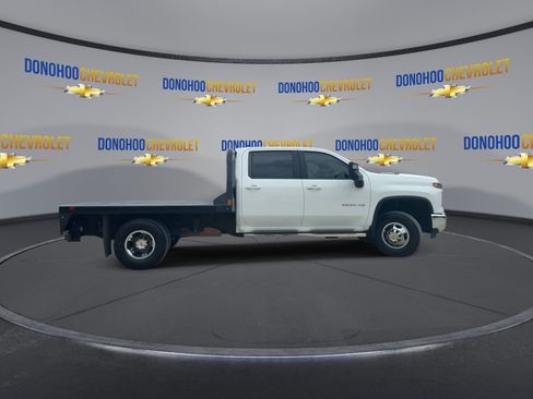 Used 2024 Chevrolet Silverado 3500 LT AWD/4WD image 12
