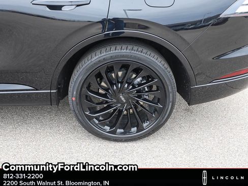 New 2026 Lincoln Aviator Reserve image 4