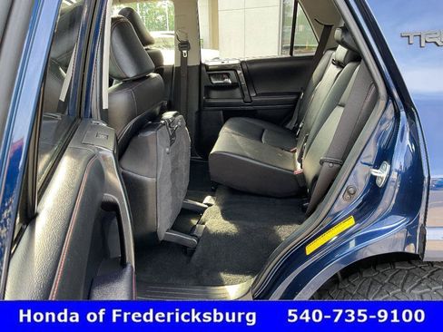 Used 2022 Toyota 4Runner TRD Off-Road Premium w/ Moonroof Package AWD/4WD image 27