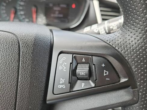 Used 2017 Chevrolet Trax LS w/ Fleet Convenience Package FWD image 12