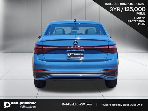 Used 2026 Volkswagen Jetta SE FWD image 26