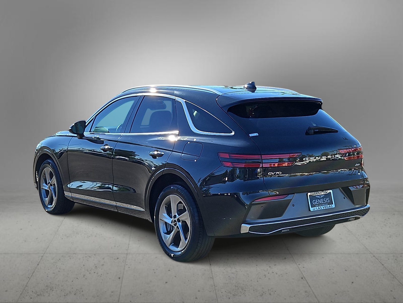 Certified 2026 Genesis GV70 2.5T Select AWD/4WD image 6