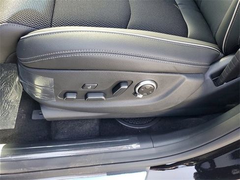 New 2025 Genesis GV70 2.5T w/ Sport Prestige Package image 18