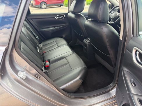 Used 2016 Nissan Sentra SR w/ SR Premium Package FWD image 13