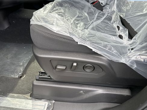 New 2025 Chevrolet Silverado 1500 LT image 11