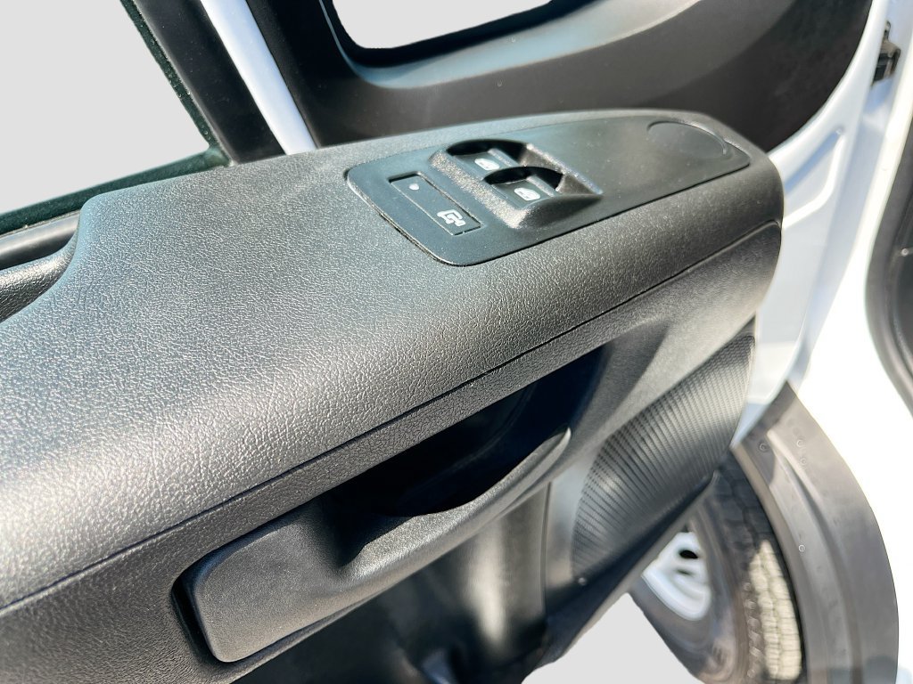 Used 2025 RAM ProMaster 1500 FWD image 17