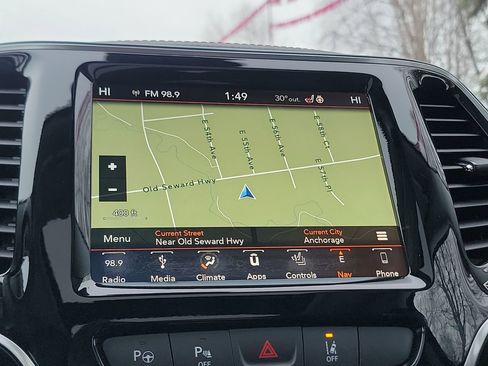 Used 2019 Jeep Cherokee Limited w/ Luxury Group image 17