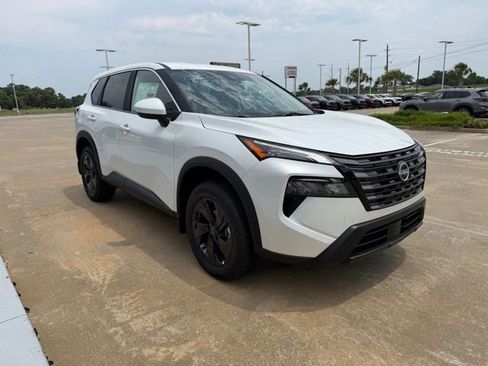 New 2026 Nissan Rogue SV FWD image 7