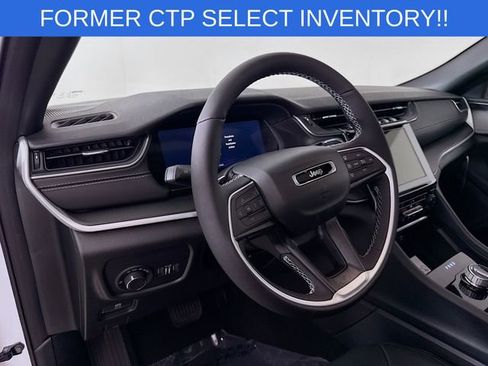 New 2025 Jeep Grand Cherokee L Laredo w/ Luxury Tech Group I image 9