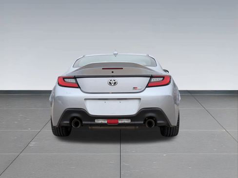 Used 2024 Toyota GR86 Premium image 5